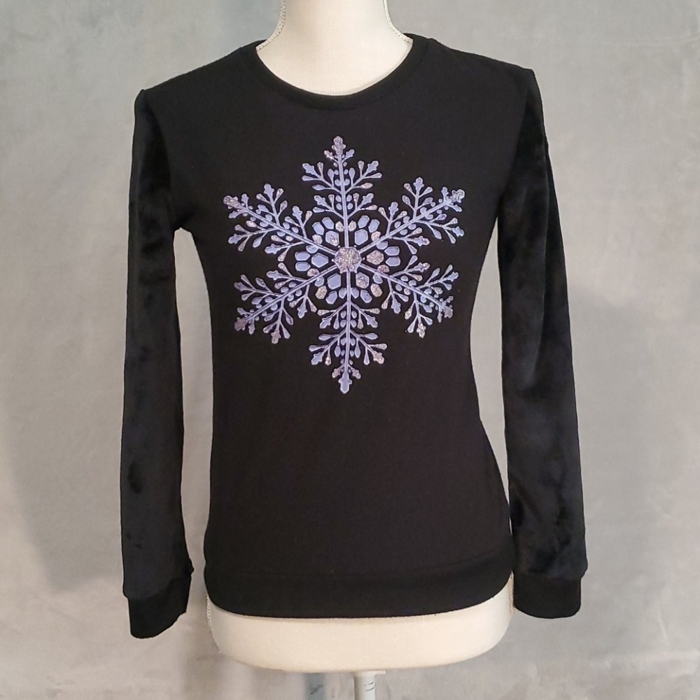 GREEN SODA • Snowflake Shirt